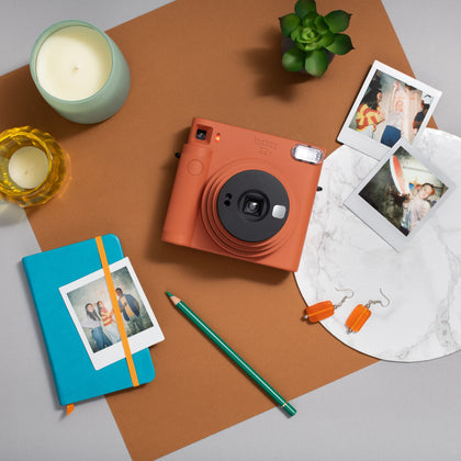 Fujifilm instax sq1 instant film camera (Terracotta Orange)